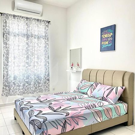 Syifa Homestay Melaka Esterno foto